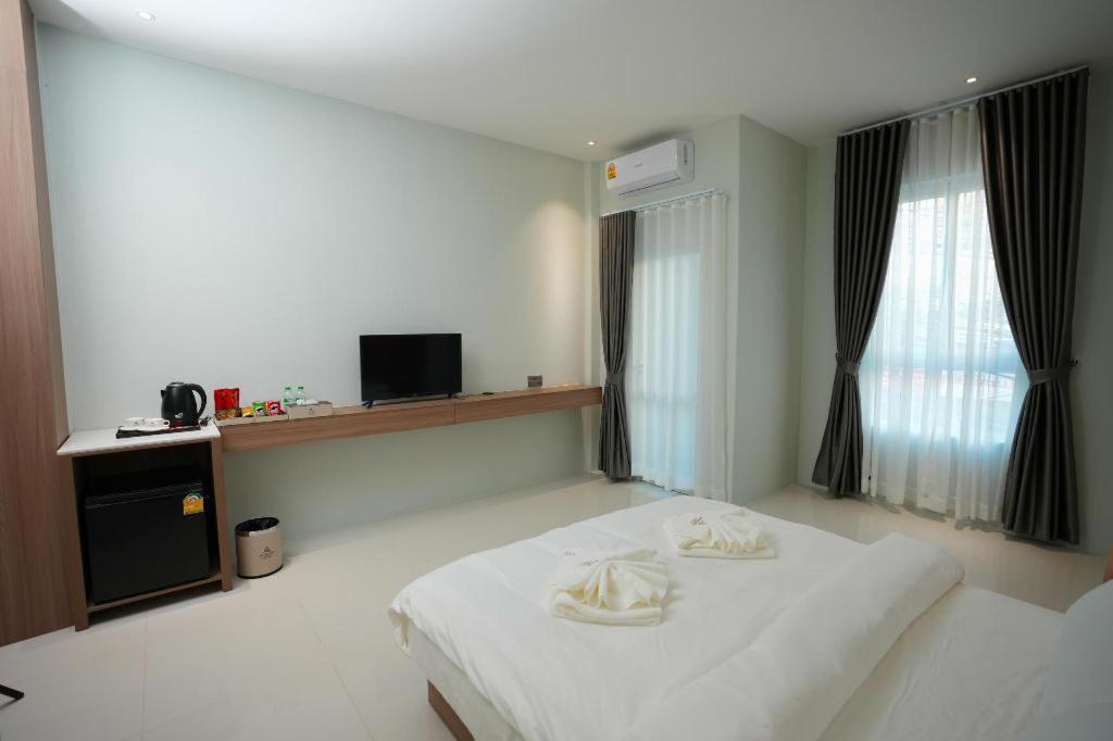 Athenee Hotel Vientiane Exterior photo
